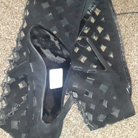 Knee HigH Hills - Picture 5 of 6